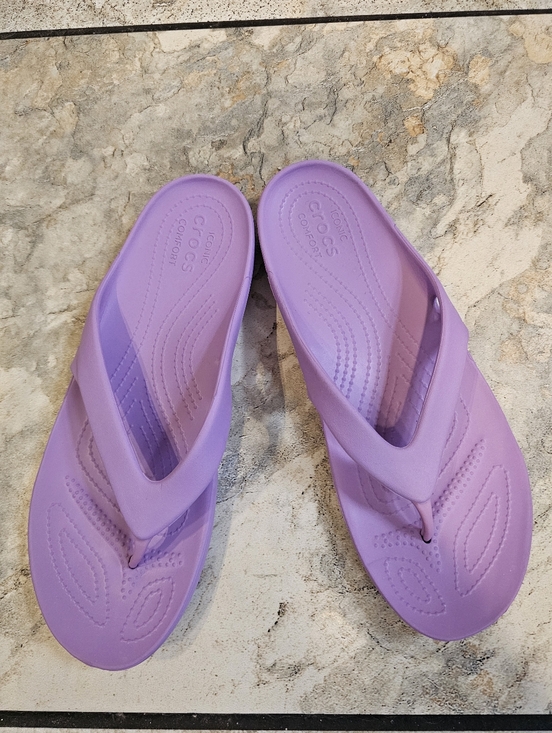 CROCS Shoes - Crocs lavender purple filp flops womens sz 11 Pre-owned